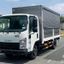 Xe Tải Isuzu QKR QMR77HE5 2.2 Tấn Thùng Kín Cánh Dơi
