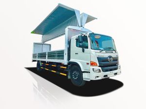 Xe Tải Hino FG8JT8A 8.5 Tấn Thùng Kín Cánh Dơi - Euro 5