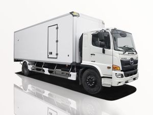 Xe Tải Hino FG8JP8A 8 Tấn Thùng Bảo Ôn - Euro 5