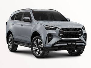 Xe SUV Isuzu Mu-X B7 1.9 4x2 MT