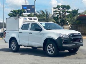 Xe bán tải Isuzu D - MAX thùng đông lạnh UTZ 1.9L 4x4 MT