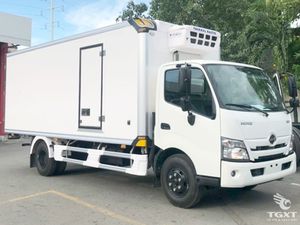 Xe Đông Lạnh Hino XZU730L 5 Tấn Euro 5