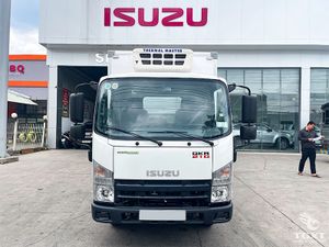 Xe Tải Isuzu QKR QMR77HE5A 1.9 Tấn Thùng Đông Lạnh