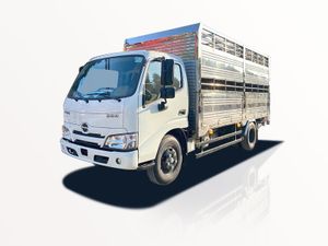 Xe Tải Hino XZU650L 1.9 Tấn Thùng Chở Gia Súc - Euro 5