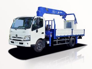 Xe Tải Hino XZU720L 3 Tấn Gắn Cẩu Tadano