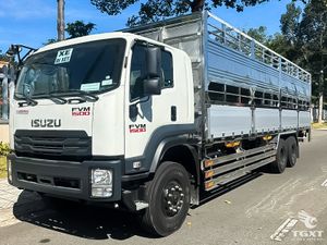Xe Tải Isuzu FVM FVM60WE5 11 Tấn 3 Chân Chở Gia Súc
