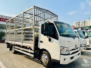 Xe Tải Hino XZU730L 5 Tấn Thùng Chở Gia Cầm - Euro 5