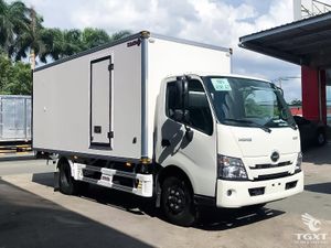 Xe Tải Hino XZU650L 1.9 Tấn Thùng Bảo Ôn - Euro 5