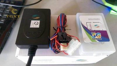 gia-hop-den-2.jpg Hình ảnh xe tải với hộp đen giám sát hành trình, đảm bảo an toàn và hiệu quả vận hành, phù hợp cho doanh nghiệp vận tải hiện đại.