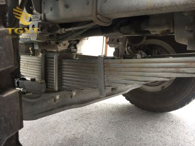 dau-hieu-hu-hong-3.jpg Hình ảnh minh họa dấu hiệu trục láp hỏng trên xe tải, giúp nhận biết sớm để đảm bảo an toàn tối đa.