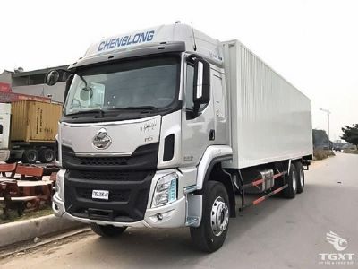 xe-tai-chenglong-lz1250h5cbt-h5-260hp-euro-5-13t5-thung-kin-2.jpg Xe tải ChengLong LZ1250H5CBT 260HP, thùng kín, 13.5 tấn, đạt chuẩn Euro 5, vận chuyển hàng hóa Bắc - Nam, an toàn, tiết kiệm nhiên liệu.