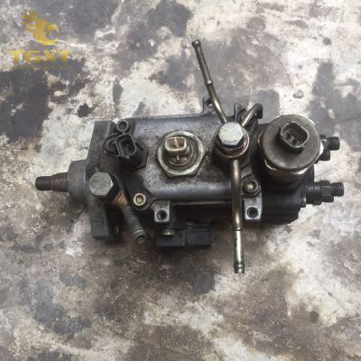 cach-thay-the-dung-kt-2.jpg Hình ảnh hướng dẫn thay thế heo dầu xe tải đúng kỹ thuật, an toàn và hiệu quả.