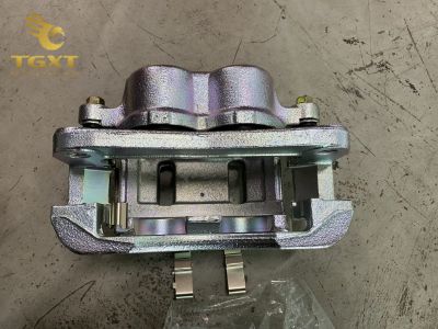 so-sanh-1.jpg Hình so sánh hệ thống phanh heo dầu và phanh hơi trên xe tải, highlighting sự khác biệt về công nghệ và ưu điểm.