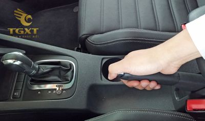 phanh-tay-ket-1.jpg Hình ảnh xe tải với thắng tay bị bó cứng, ảnh minh họa cho bài viết về nguyên nhân và cách xử lý tình trạng này.