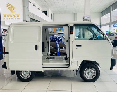 Vách ngăn cabin xe tải van bảo vệ tài xế và tối ưu không gian vận chuyển.