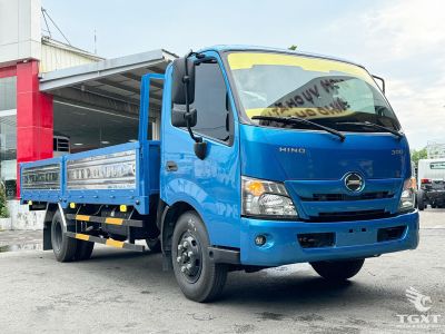 Xe tải Hino XZU710L 2.5 Tấn thùng lửng, bền bỉ, tiết kiệm nhiên liệu, phù hợp vận chuyển nội thành và liên tỉnh.