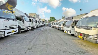 thue-xe-tai-cho-hang-2.jpg Xe tải chở hàng tại TP.HCM - Giải pháp vận chuyển linh hoạt, an toàn và tiết kiệm chi phí cho doanh nghiệp và cá nhân.