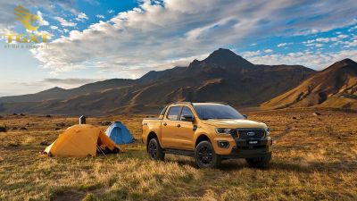 Xe tải offroad cá tính, phù hợp hành trình khám phá địa hình hiểm trở.