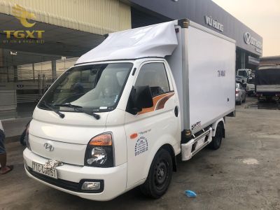 Mui lướt gió cho xe tải giúp giảm lực cản gió và tiết kiệm nhiên liệu, tối ưu hóa khí động học, nâng cao hiệu quả vận hành và độ ổn định cho xe tải.