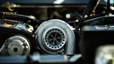 Xe tải trang bị turbo tăng áp, nâng cao hiệu suất và tiết kiệm nhiên liệu.