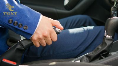 cach-chinh-thang-tay-xe-tai-bi-yeu-1.jpg Hình ảnh hướng dẫn sửa chữa thắng tay xe tải bị yếu, đảm bảo an toàn vận hành.