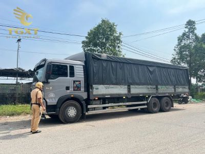 Xe tải quá khổ và quá tải giới hạn tham gia giao thông, cần tuân thủ quy định mới năm 2024.