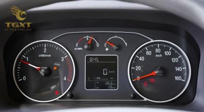 Hình ảnh ký hiệu các đèn báo trên taplo xe tải Thaco giúp tài xế nhận biết và xử lý nhanh các tình huống an toàn.