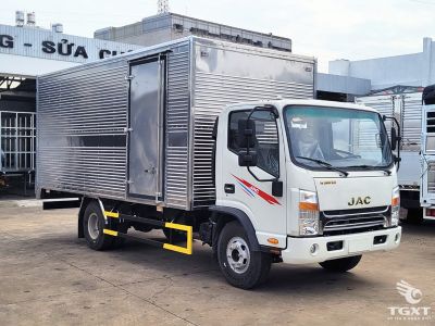 Xe tải JAC N500 E5 5 tấn thùng kín, thân thiện môi trường, tiết kiệm nhiên liệu, phù hợp cho vận chuyển doanh nghiệp.