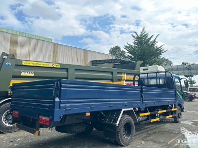 Xe tải Teraco Tera 245SL E5 2.5 Tấn với thùng dài 6.2m, thiết kế hiện đại, phù hợp vận chuyển đa dạng hàng hóa trong các ngành công nghiệp.