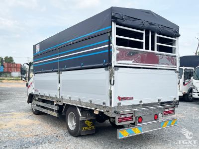 Xe tải JAC N200S Pro E5 1.9 Tấn với thiết kế hiện đại, khả năng vận chuyển đa dạng, tiết kiệm nhiên liệu, phù hợp vận tải đô thị, giá tốt từ 430 triệu.