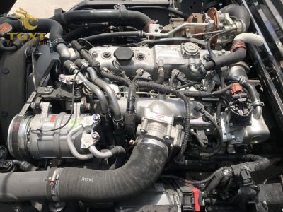 loi-isuzu-1.jpg Hình ảnh xe tải Isuzu với các lỗi kỹ thuật thường gặp, như vấn đề động cơ, điện, phanh, và hộp số.