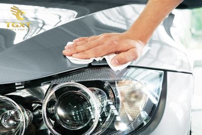 cach-chinh-den-xe-tai-isuzu-1.jpg Hướng dẫn chỉnh đèn xe tải Isuzu tại nhà đúng kỹ thuật, an toàn và hợp quy định.