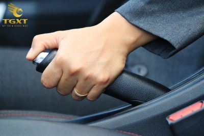 phanh-tay-o-to-oto-com-vn-b434-1.jpg Hướng dẫn điều chỉnh thắng tay xe tải Isuzu để an toàn và tiết kiệm chi phí.