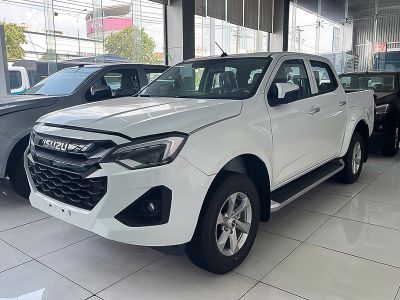 xe-ban-tai-isuzu-d-max-prestige-1-9l-4x2-mt-1.jpg Xe bán tải Isuzu D-MAX Prestige 1.9L 4x2 MT cho công việc bền bỉ và tiết kiệm nhiên liệu
