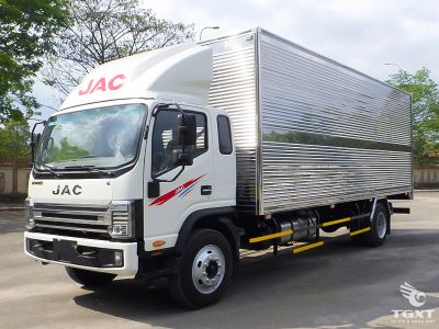 xe-tai-jac-n900-plus-e5-9-tan-thung-kin-2.jpg Xe tải JAC N900 Plus E5 9 tấn thùng kín với thùng dài 7m và thiết kế hiện đại
