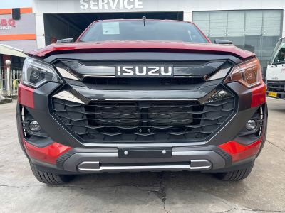 mat-ga-lang-xe-ban-tai-isuzu-d-max-type-z-1-9l-4x4-at.jpg