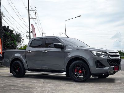 xe-ban-tai-isuzu-d-max-hi-lander-1.jpg Isuzu D-MAX Hi-Lander 1.9L 4x2 AT với thiết kế thực dụng và động cơ diesel.