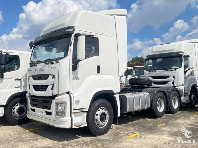 Xe đầu kéo ISUZU EXZ 6x4 380PS với động cơ 6UZ1-TCG50 và Euro 5.