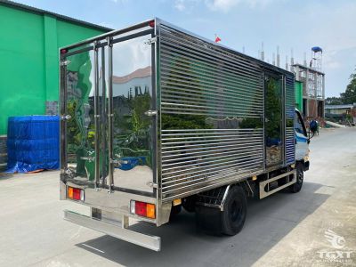 Xe tải Hyundai Mighty N500L A 2.1 tấn, thùng kín 4.5m và động cơ Euro 5 136PS.