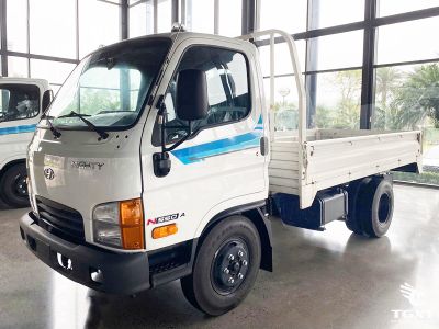 Xe tải Hyundai Mighty N550L A 2.5 tấn với thùng lửng 4.5m và động cơ Euro 5 136 mã lực