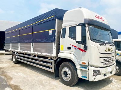 xe-tai-jac-dawos-7-5-tan-thung-bat-dai-10m-4.jpg Xe tải JAC DAWOS 7.5 tấn với thùng bạt dài 10m
