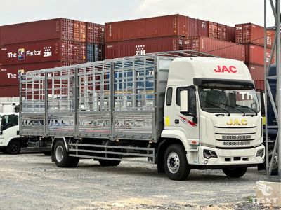 xe-tai-jac-dawos-7-5-tan-thung-bat-dai-10m-1.jpg Xe tải JAC DAWOS 7.5 tấn với thùng bạt dài 10m