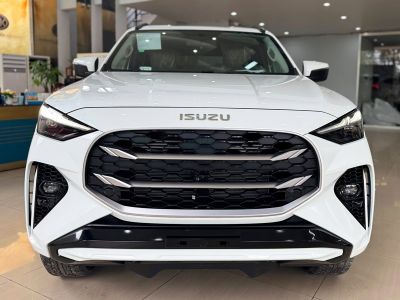 Xe SUV Isuzu Mu-X chuyên dụng cho vận chuyển tiền an ninh.