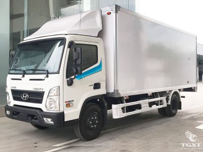 Xe tải Hyundai Mighty EX11XL 7 tấn với thùng bảo ôn dài 6,3 m