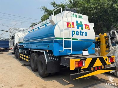 Xe bồn Hyundai HD320 22 khối với động cơ EURO 5, dung tích 22.000 lít và hệ thống an toàn ABS/ASR.