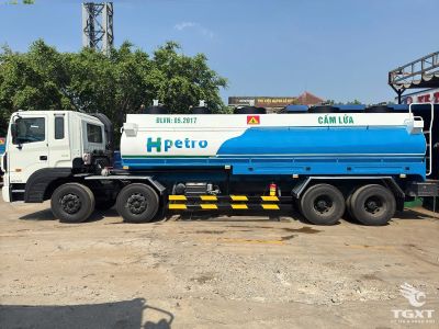 Xe bồn chở xăng dầu Hyundai HD320 22 khối với động cơ EURO 5 và dung tích 22.000 lít