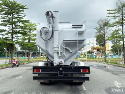 Xe bồn chở cám Isuzu FVM60TE5 24 khối với động cơ 280Ps Euro 5.