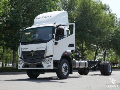 Xe tải Foton Auman C160 thùng kín 7M5 với động cơ Cummins, tải trọng 8 tấn.