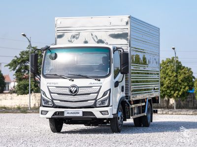Xe tải Foton AUMARK S35 3.5T thùng kín với cabin hiện đại.