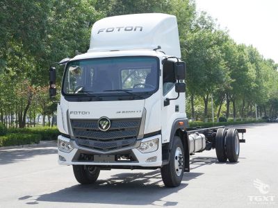 Xe Tải Auman C160L YC6JA220-50 với th&ugrave;ng bạt d&agrave;i v&agrave; cabin hiện đại.